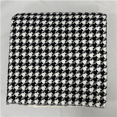 Houndstooth blanket